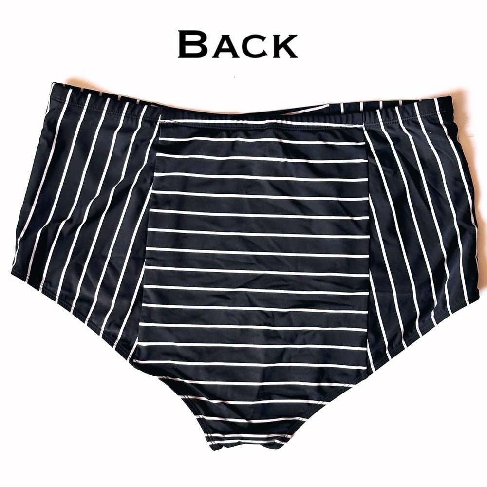 Torrid Plus Size 3 3X Black and White Striped Bikini Set Swim Suit - Picture 4 of 8